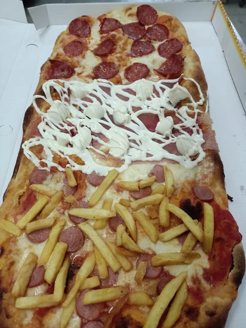 The Queen Pizzeria · Photos 6
